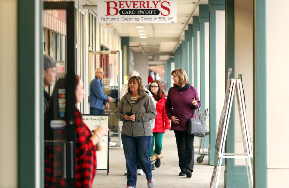 A little white as Waterville area shoppers descend on Black Friday retailers - Kennebec Journal & Morning Sentinel